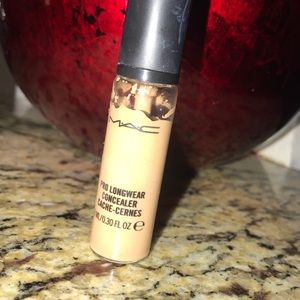 Mac concealer